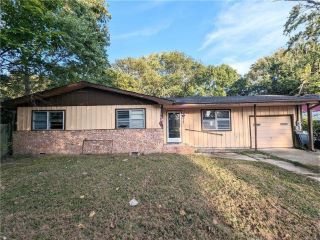 Foreclosed Home - 217 S SKILERN ST, 72761