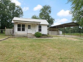 Foreclosed Home - 10493 SNAVELY RD, 72762
