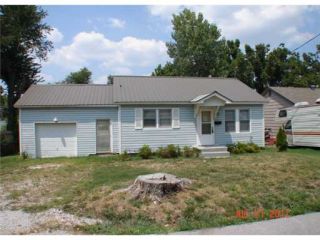 Foreclosed Home - 104 W BAILEY AVE, 72764