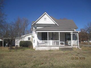 Foreclosed Home - 613 NE 2ND ST, 72823