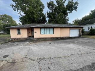 Foreclosed Home - 1207 W MAIN ST, 72830