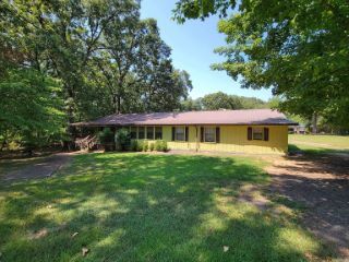 Foreclosed Home - 10097 TREE FROG LN, 72833