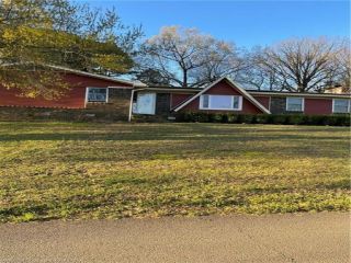 Foreclosed Home - 1700 W BRYAN ST, 72855