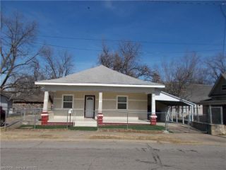 Foreclosed Home - 1819 N E ST, 72901