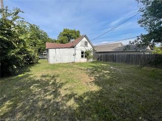 Foreclosed Home - 1318 N 9TH ST, 72901