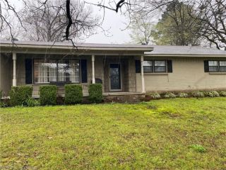 Foreclosed Home - 4309 OLD GREENWOOD RD, 72903