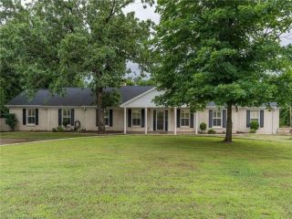 Foreclosed Home - 3220 CLIFF DR, 72903