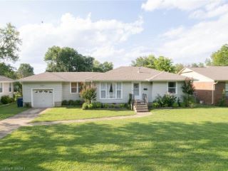 Foreclosed Home - 3911 S Q ST, 72903