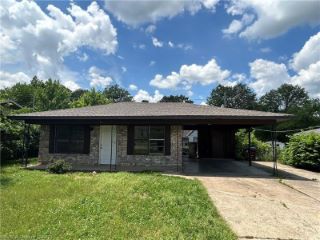 Foreclosed Home - 25 SYLVAN HLS, 72904