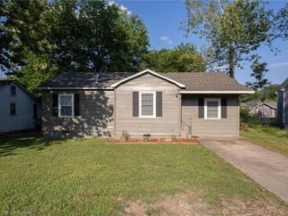 Foreclosed Home - 1920 CHURCHILL RD, 72904