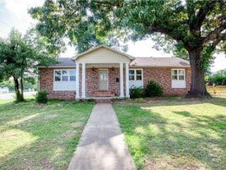 Foreclosed Home - 1001 N 59TH TER, 72904