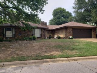 Foreclosed Home - 2909 ROYAL SCOTS WAY, 72908