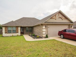 Foreclosed Home - 1026 SNOW GOOSE WAY, 72923