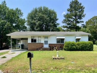 Foreclosed Home - 491 S WALNUT AVE, 72927