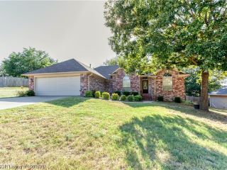 Foreclosed Home - 825 FORREST PARK WAY, 72936