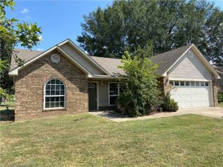 Foreclosed Home - 1808 PALOMINO DR, 72936