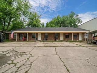 Foreclosed Home - 203 S BOONE ST, 72941