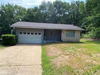 Foreclosed Home - 8246 RED OAK DR, 72949