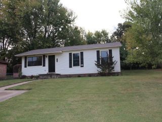 Foreclosed Home - 1525 N 25th Street, 72956