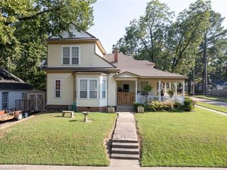 Foreclosed Home - 1704 ELM ST, 72956