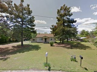 Foreclosed Home - 815 E CRUMPTOWN RD, 72958