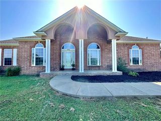 Foreclosed Home - 1564 WHITE OAK RD, 72958
