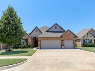 Foreclosed Home - 18801 RUSH SPRINGS LN, 73012