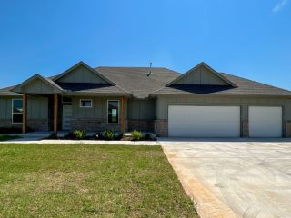 Foreclosed Home - 20456 ANTLER FARMS DR, 73012