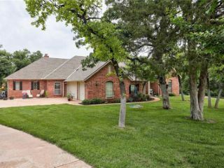 Foreclosed Home - 2055 ARBOR VALLEY DR, 73025