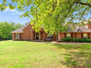 Foreclosed Home - 5808 HICKORY BEND DR, 73026