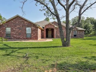 Foreclosed Home - 3100 E SIMMONS RD, 73034