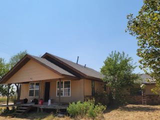 Foreclosed Home - 29094 COUNTY STREET 2530, 73038