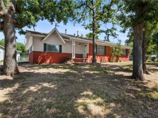 Foreclosed Home - 1274 MCCLURG DR, 73045