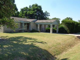 Foreclosed Home - 301 NW 3RD ST, 73049