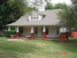 Foreclosed Home - 512 S BROADWAY ST, 73055