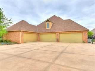 Foreclosed Home - 1101 W CAMELLIA WAY, 73064