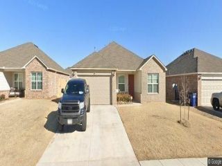 Foreclosed Home - 1929 W ANTLER WAY, 73064