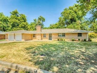 Foreclosed Home - 1511 SUNSET DR, 73069