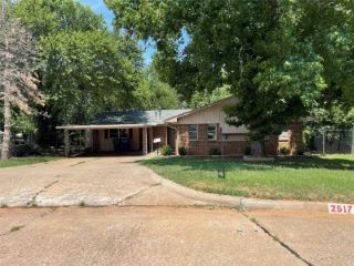 Foreclosed Home - 2517 WEATHERFORD DR, 73071