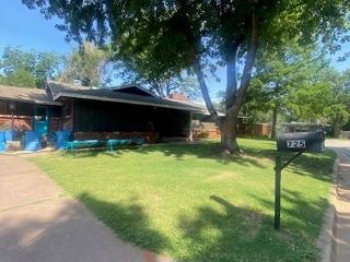 Foreclosed Home - 725 W TIMBERDELL RD, 73072