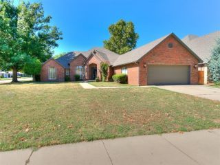 Foreclosed Home - 3801 WAVERLY CT, 73072