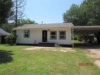 Foreclosed Home - 1507 S EAST AVE, 73075