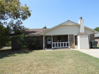 Foreclosed Home - 719 GERONIMO LN, 73075