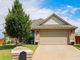 Foreclosed Home - 13813 GRAZING MEADOW CT, 73078