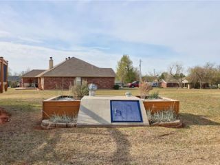 Foreclosed Home - 15400 CYNDELYN DR, 73078