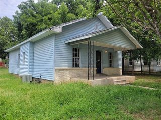Foreclosed Home - 118 E MUSKOGEE AVE, 73086