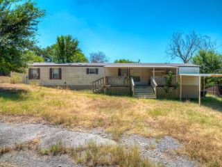 Foreclosed Home - 1421 W TISHOMINGO AVE, 73086