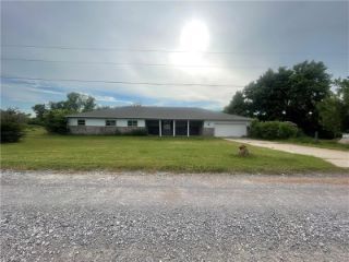 Foreclosed Home - 1040 COUNTY STREET 2941, 73089