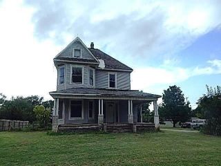 Foreclosed Home - 302 S 6th St, 73092