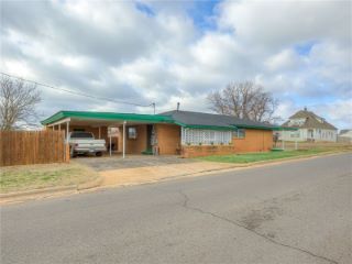 Foreclosed Home - 124 N CADDO ST, 73096